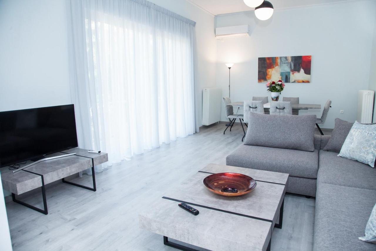 Sunny And Minimal Apt In Glyfada With 3 Bdrm 아테네 외부 사진