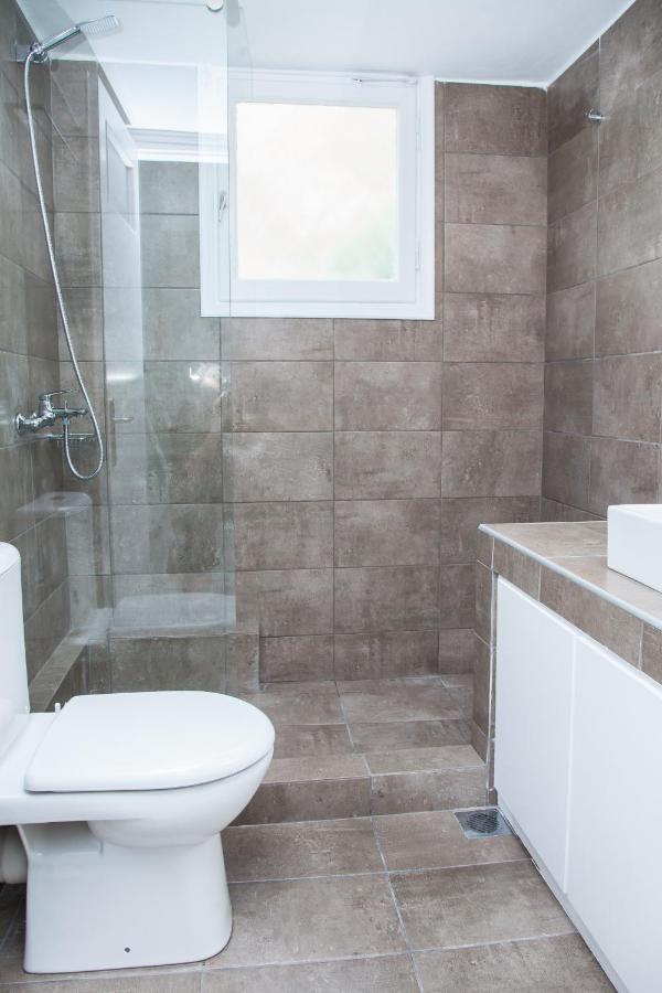 Sunny And Minimal Apt In Glyfada With 3 Bdrm 아테네 외부 사진