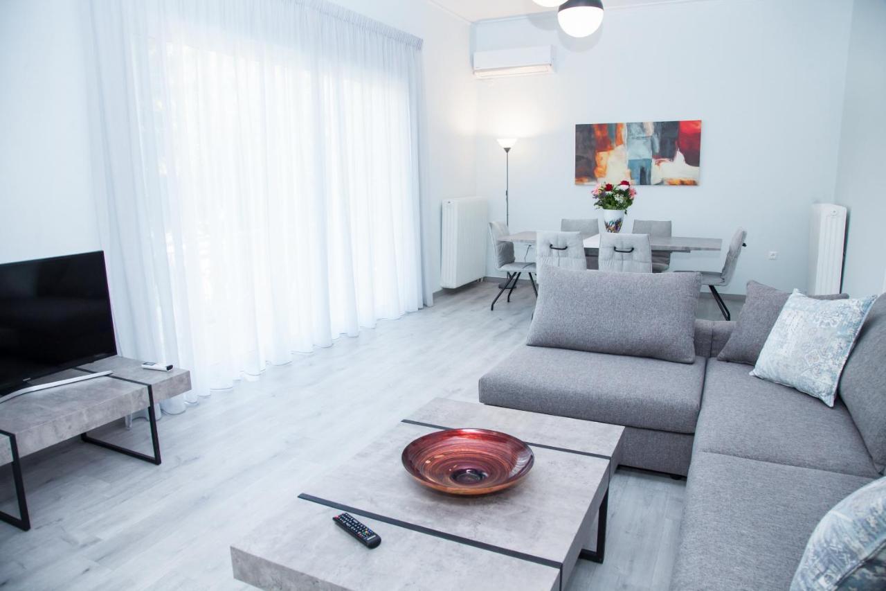 Sunny And Minimal Apt In Glyfada With 3 Bdrm 아테네 외부 사진